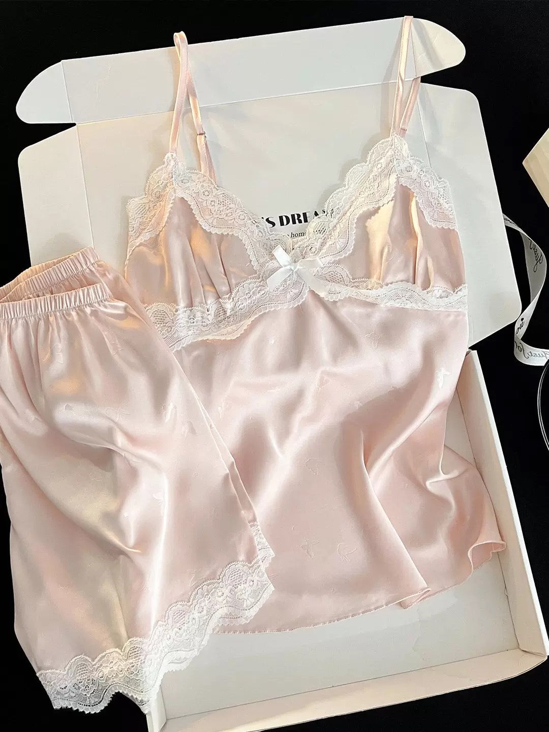 Aloisa Casual Lace Trim Padded Set (Pink)