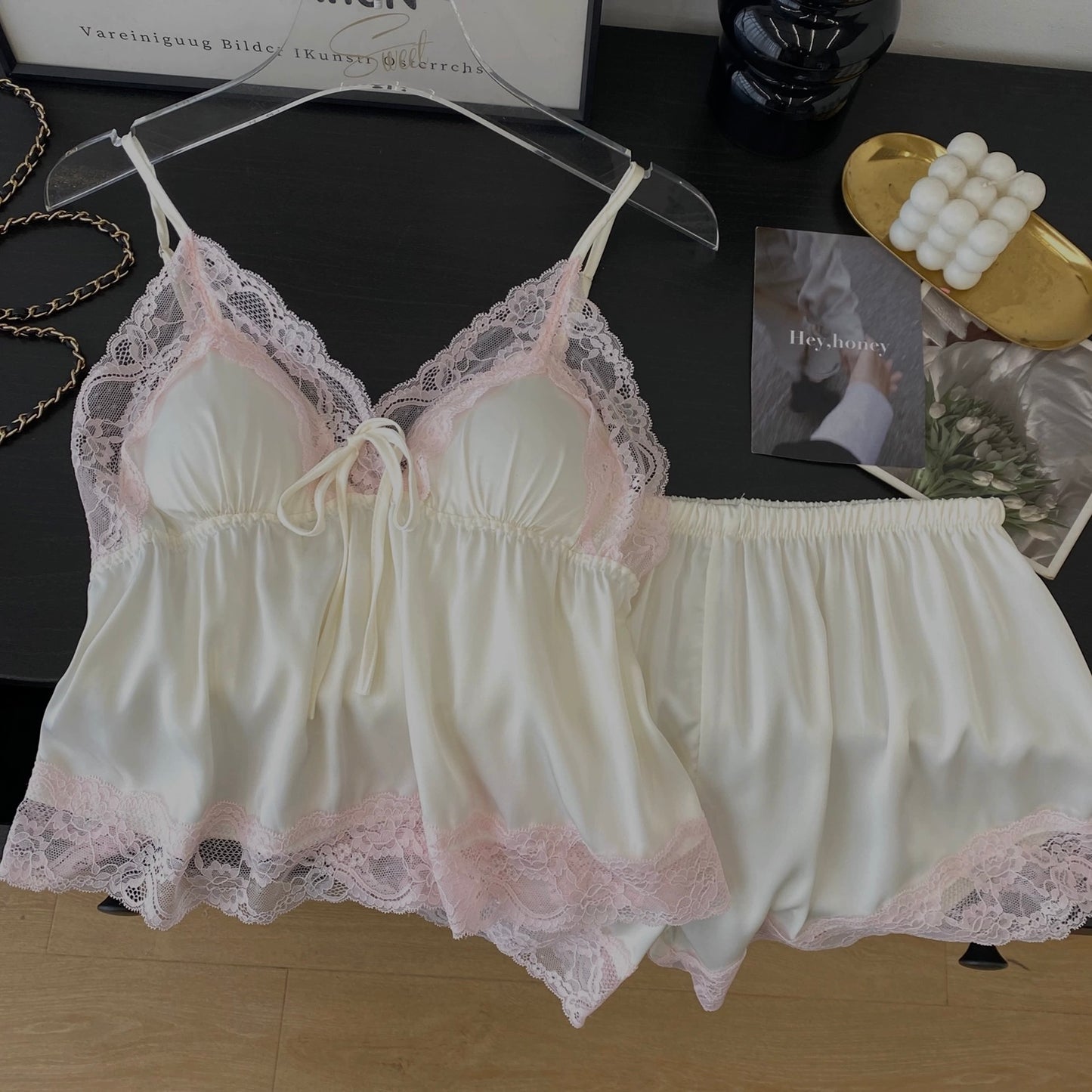 Aubrey Casual Lace Trim Padded Set (Cream)
