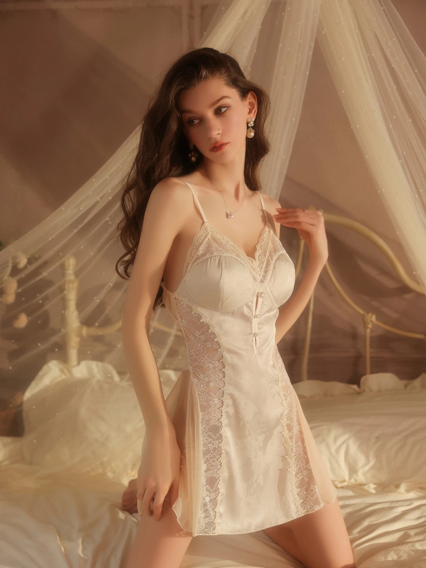 Esther Flattering Lace Trim Nightdress Set (Champagne)