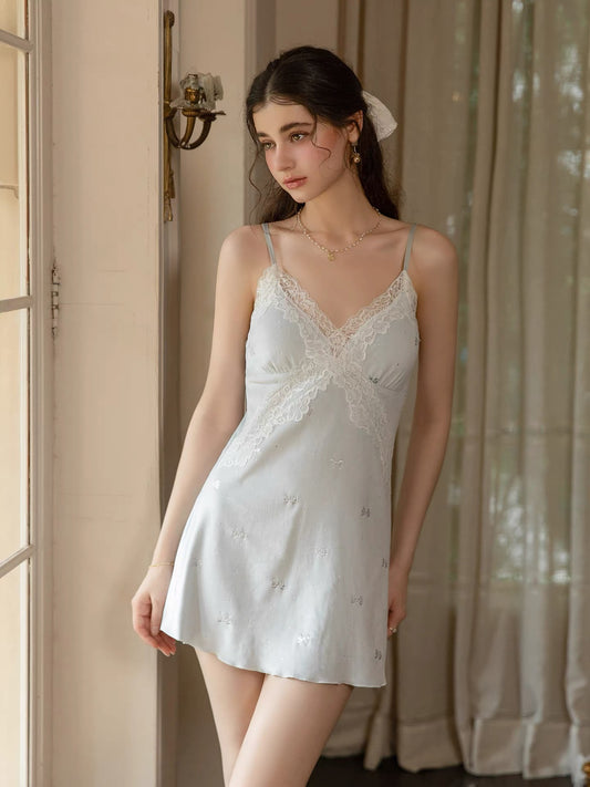 Nolyn Padded Velvet Lace Trim Nightdress (Blue)